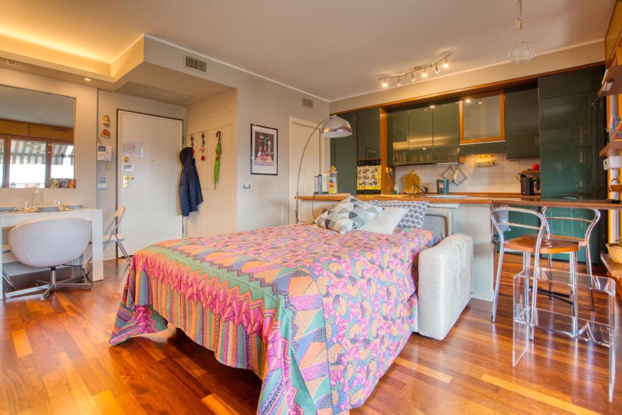 Caseospitali - Casa Di Bibi, Colorato Ed Elegante Bilocale Vicino Al Naviglio Martesana Per 4 Vimodrone Kültér fotó
